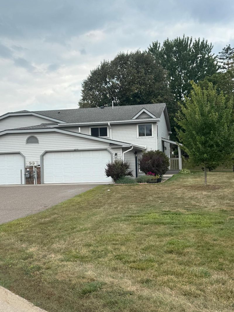 6279 Monticello Ln N, Maple Grove, MN 55369