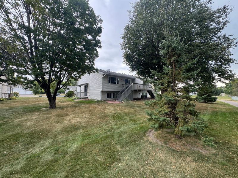6279 Monticello Ln N, Maple Grove, MN 55369