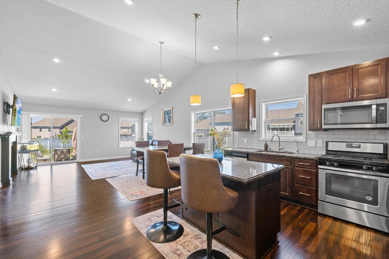 13772 Apollo Way, Rosemount, MN 55068