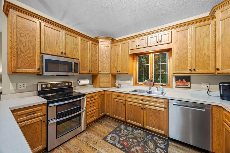 1820 Sims Rd NW, Oak Grove, MN 55011
