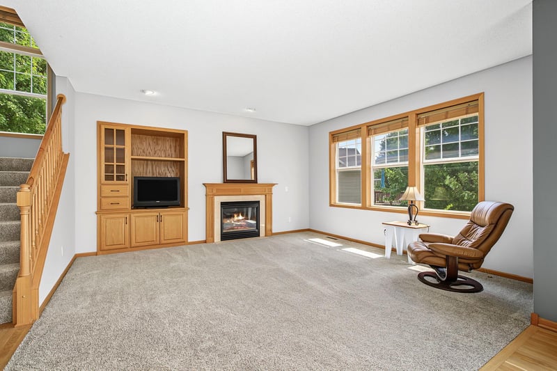 17452 Goodland Pa, Lakeville, MN 55044