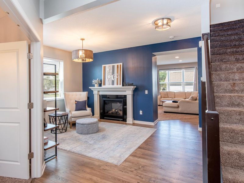 9827 66th St S, Cottage Grove, MN 55016