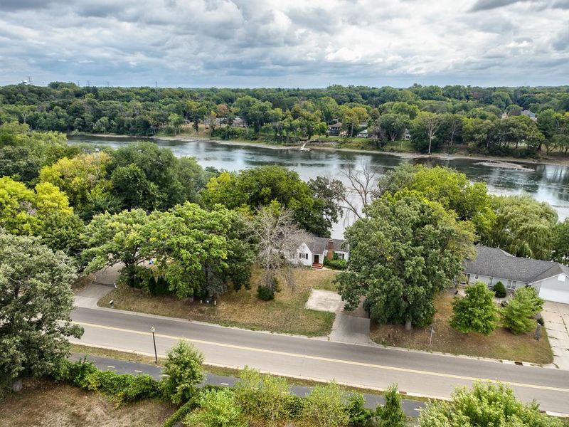 9316 W River Rd, Brooklyn Park, MN 55444