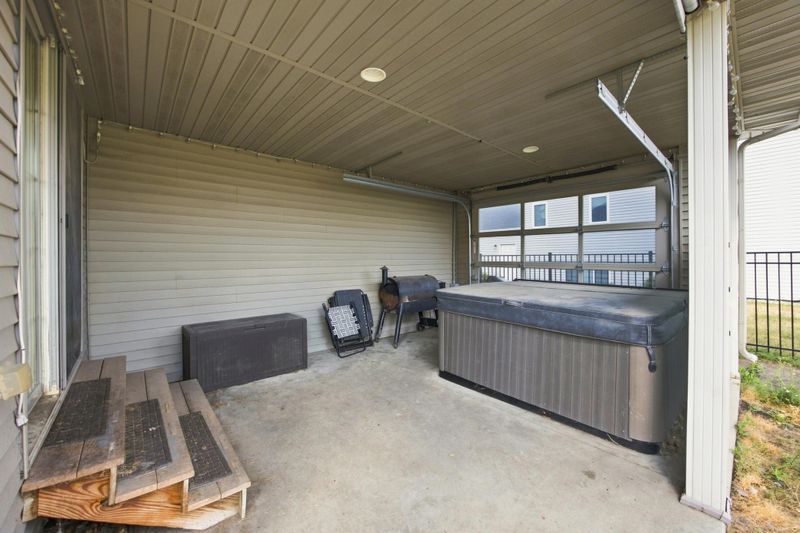 3848 16th St S, Moorhead, MN 56560