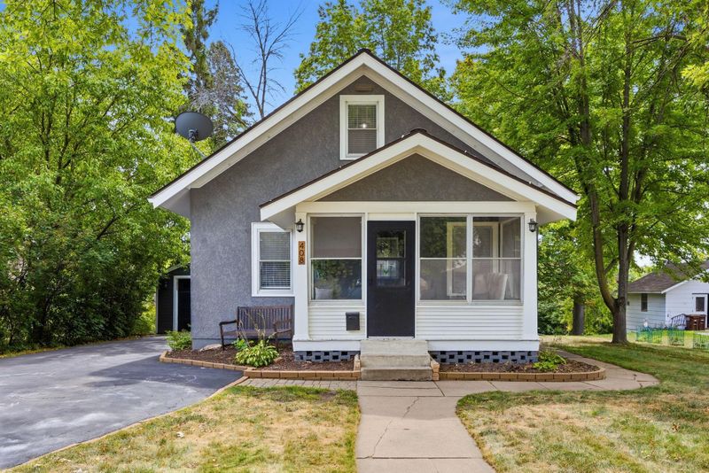 408 Division St E, Buffalo, MN 55313