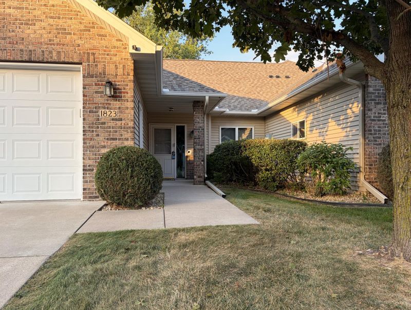 1823 Bohmbach Dr, Red Wing, MN 55066