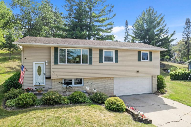 3501 Graves Dr, Red Wing, MN 55066