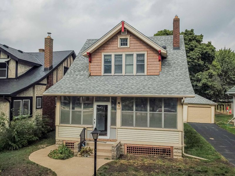 1537 Midway Pw, Saint Paul, MN 55108