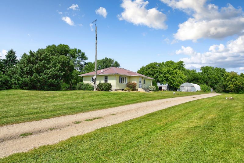 188 40th St, Dunnell, MN 56127
