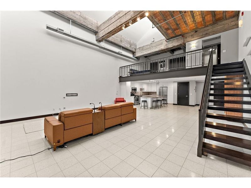 214 4th St E #213, Saint Paul, MN 55101