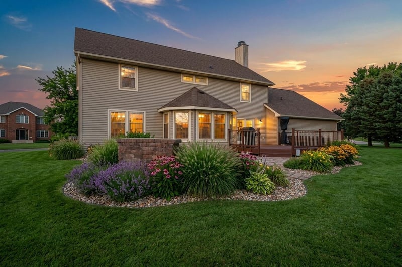 800 27th St SW, Austin, MN 55912