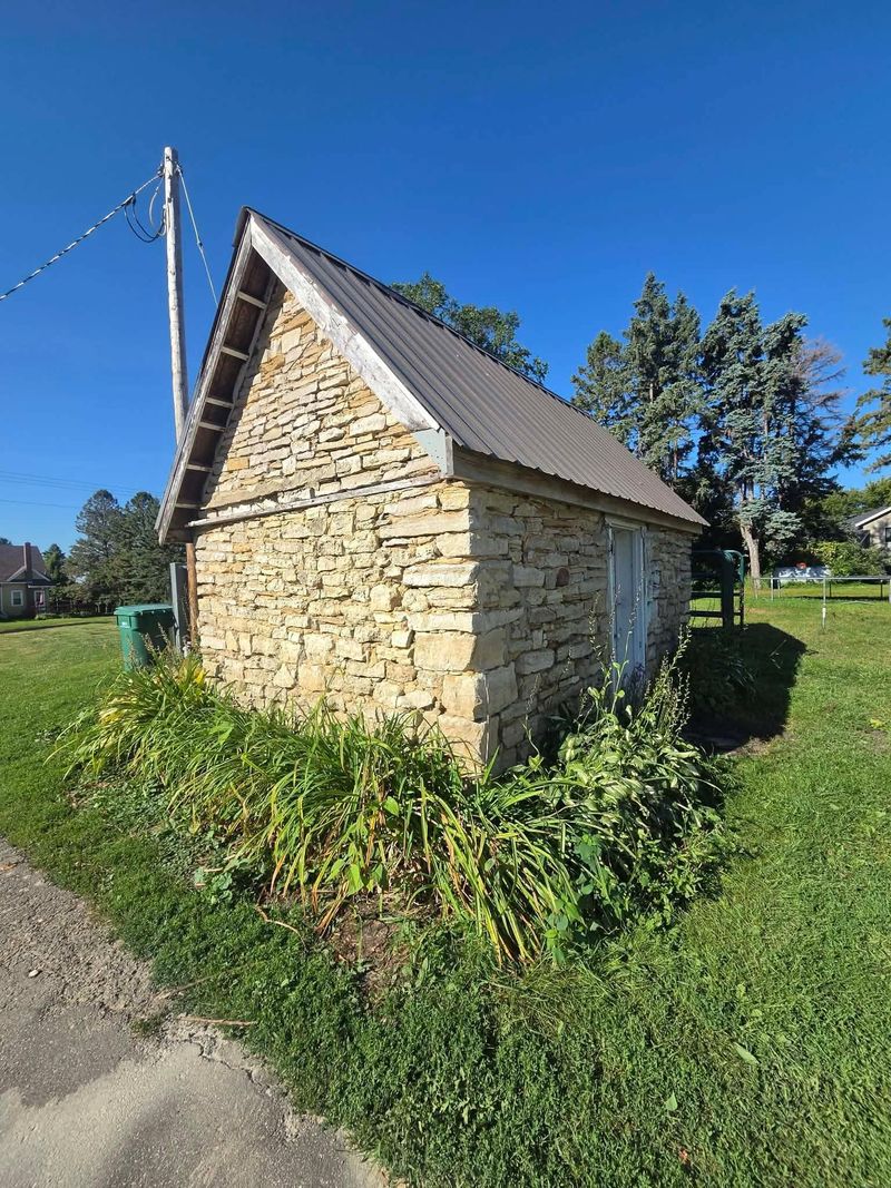 6849 247 Hw NE, Elgin, MN 55932