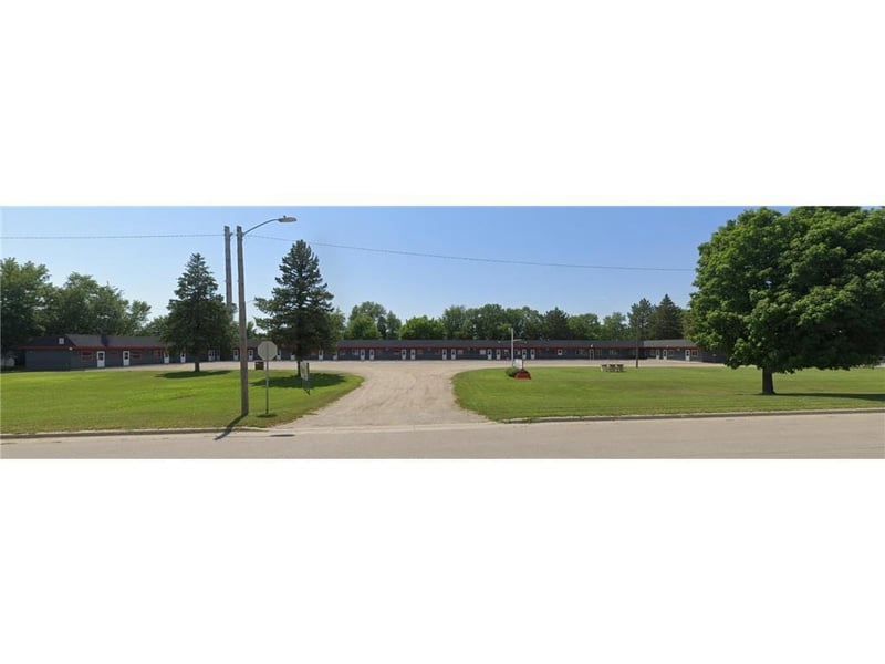 403 5th St N, Wheaton, MN 56296