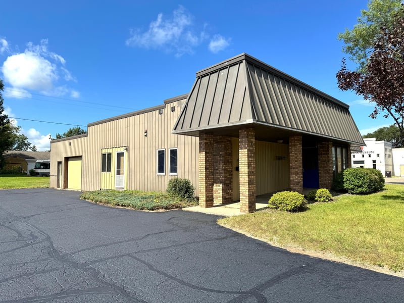745 W Main St, Perham, MN 56573