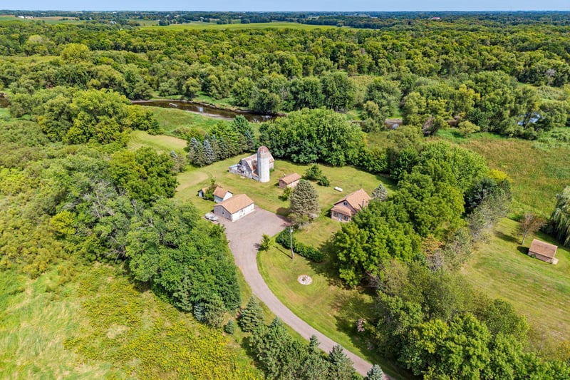 4250 35th St SW, Waverly, MN 55390