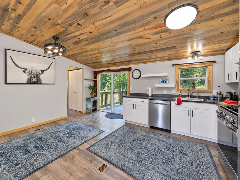 15821 Nokay Lake Rd, Brainerd, MN 56401