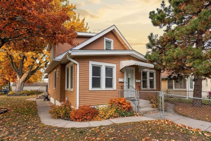 2306 California St NE, Minneapolis, MN 55418