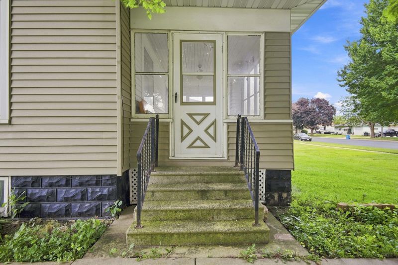 403 W Main St, Blooming Prairie, MN 55917