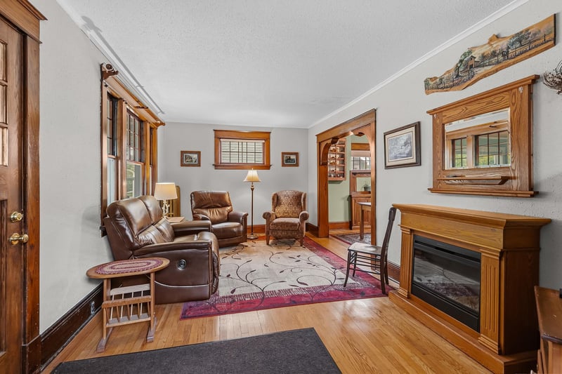 1514 Lafond Ave, Saint Paul, MN 55104