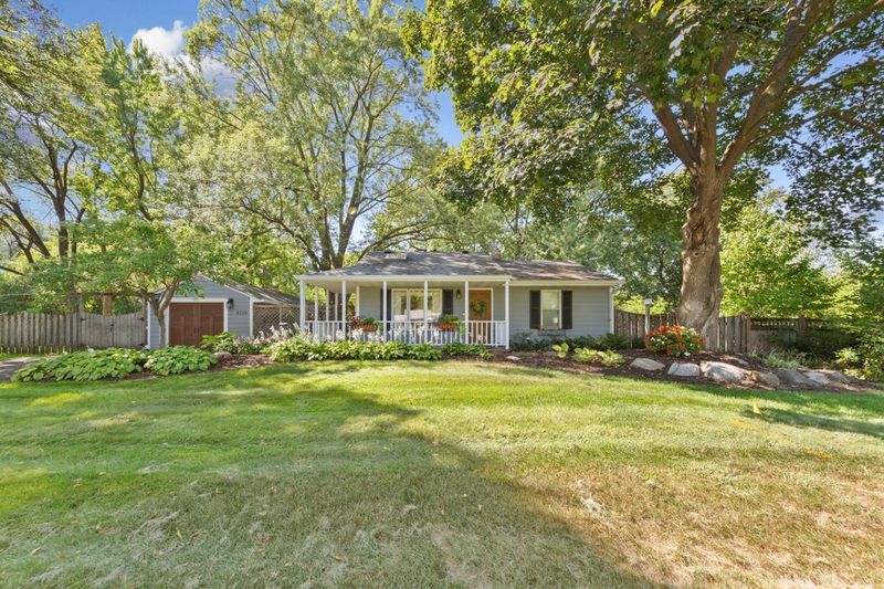 8720 11th Ave S, Bloomington, MN 55420