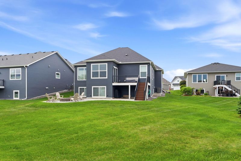 10950 38th Ct N, Lake Elmo, MN 55042