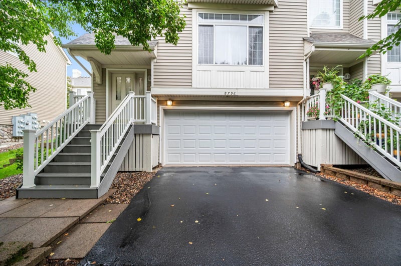 8796 Brunswick Pa #2401, Inver Grove Heights, MN 55076