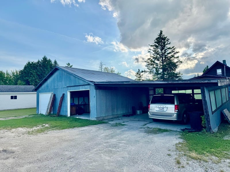102 5th Ave SE, Baudette, MN 56623