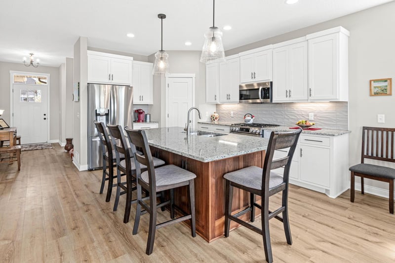 29264 Kenwood Way, Chisago City, MN 55013