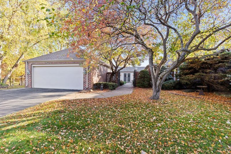 4905 Regents Walk, Excelsior, MN 55331