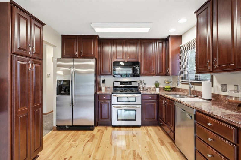 7160 Imperial Ave S, Cottage Grove, MN 55016