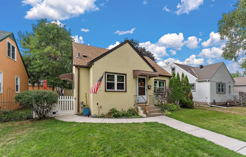 828 3rd Ave S, South Saint Paul, MN 55075