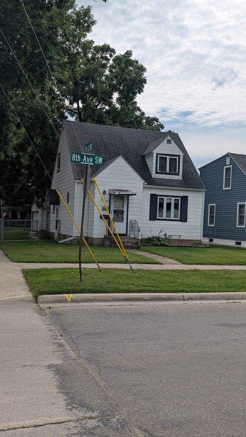 901 8th Ave SW, Austin, MN 55912