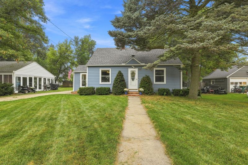 601 5th St N, Dassel, MN 55325
