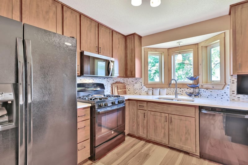 9784 Hamlet Ave S, Cottage Grove, MN 55016