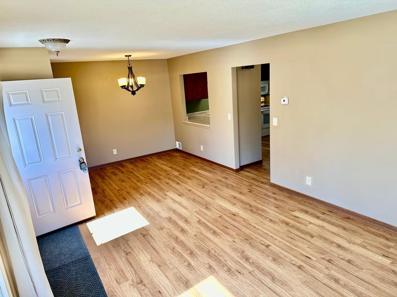 9208 Indian Blvd S, Cottage Grove, MN 55016