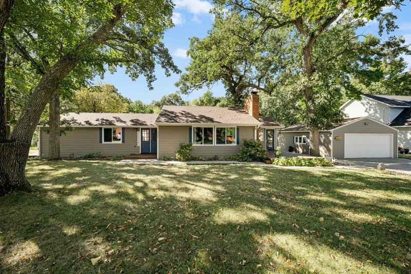 5590 108th Ave, Clear Lake, MN 55319