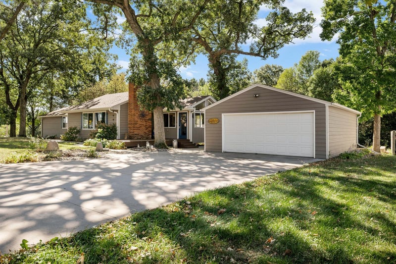 5590 108th Ave, Clear Lake, MN 55319