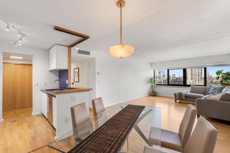1920 S 1st St #2103, Minneapolis, MN 55454