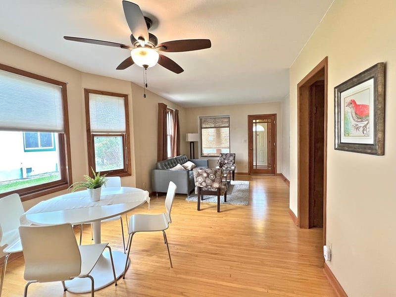 1020 Chatsworth St N, Saint Paul, MN 55103