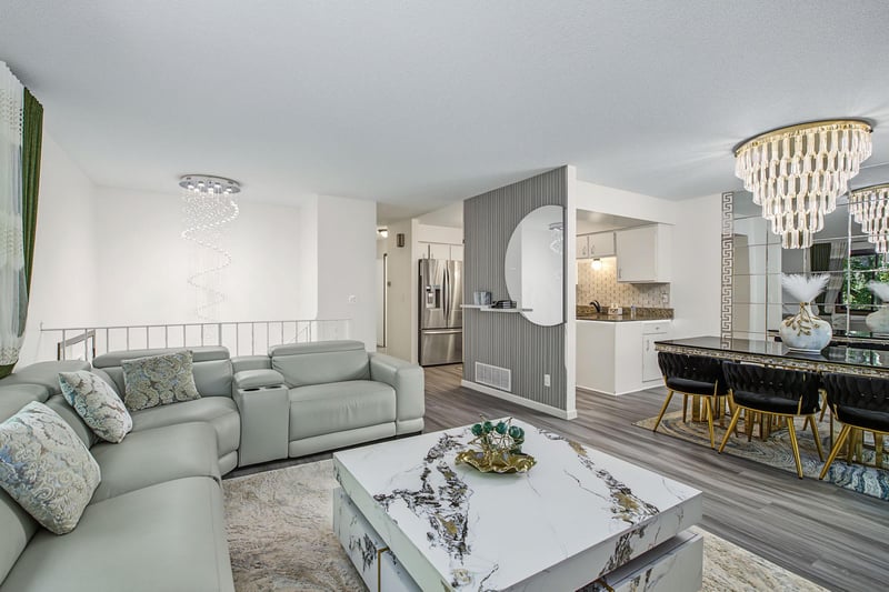 8445 Morgan Ln, Eden Prairie, MN 55347
