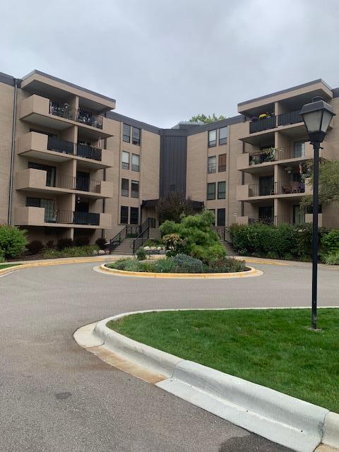 6670 Vernon Ave S #316, Edina, MN 55436
