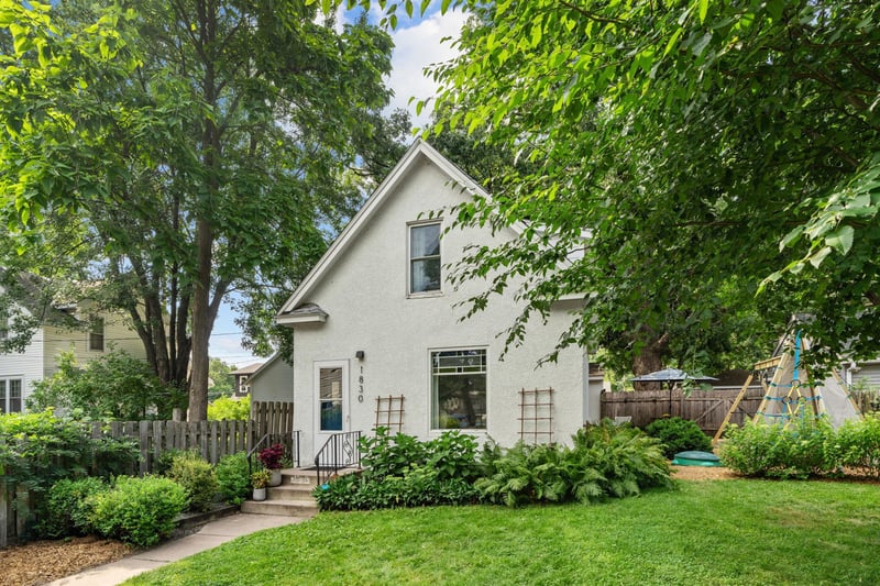 1830 Hewitt Ave, Saint Paul, MN 55104