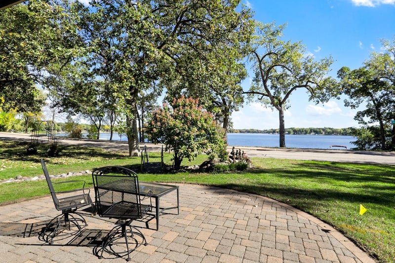 1001 Lakeshore Dr, Big Lake, MN 55309