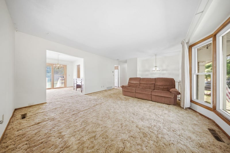 16746 Gannon Ave W, Rosemount, MN 55068