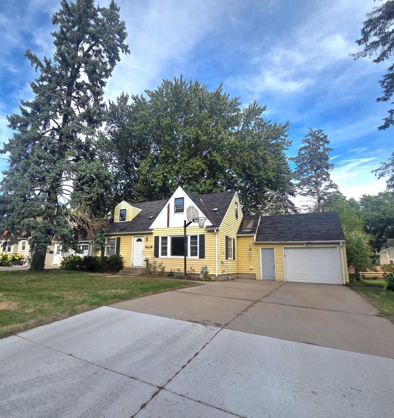 415 Adams Ave, Edina, MN 55343