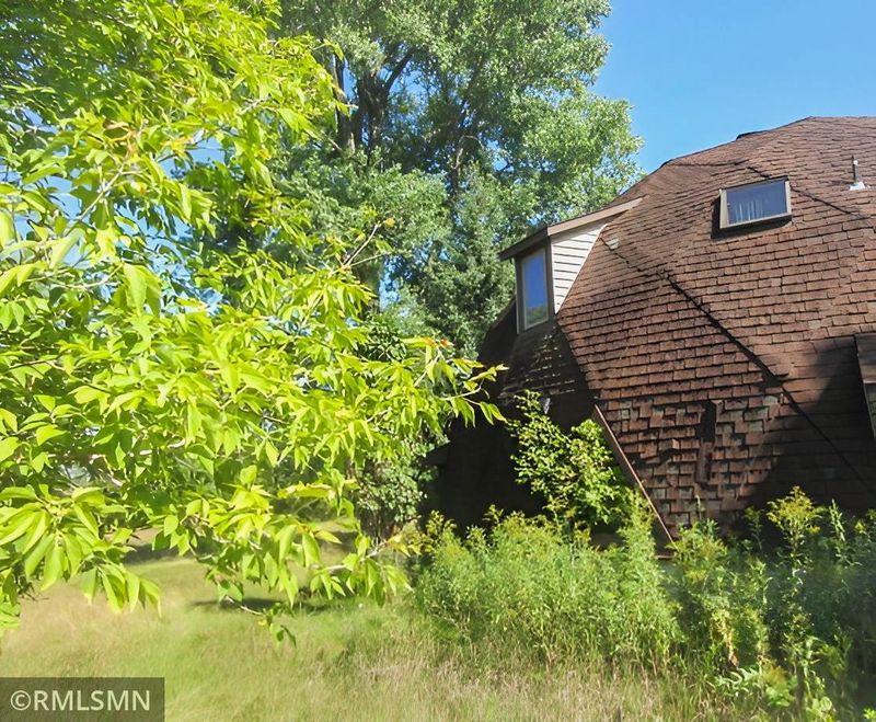 110 3rd St S, Benson, MN 56215