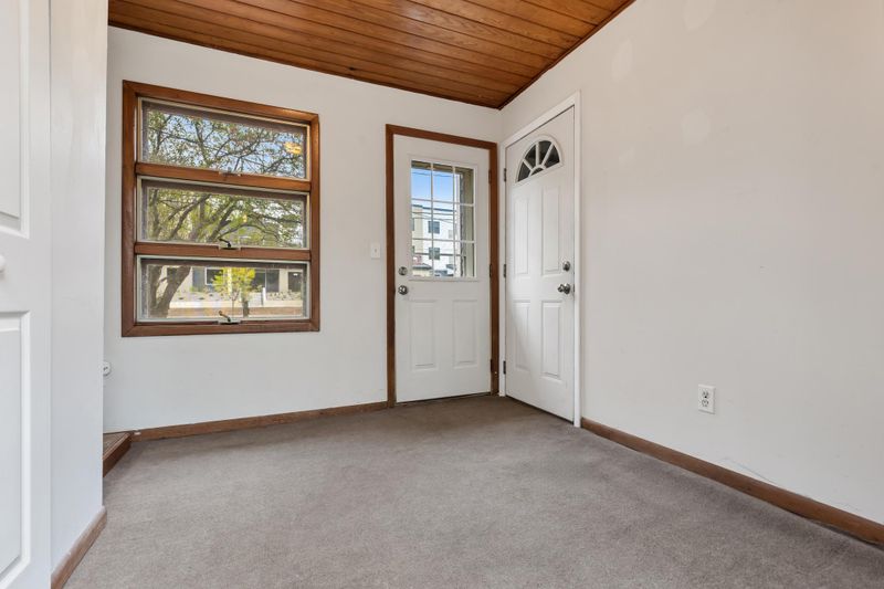 575 Hamel Rd, Medina, MN 55340