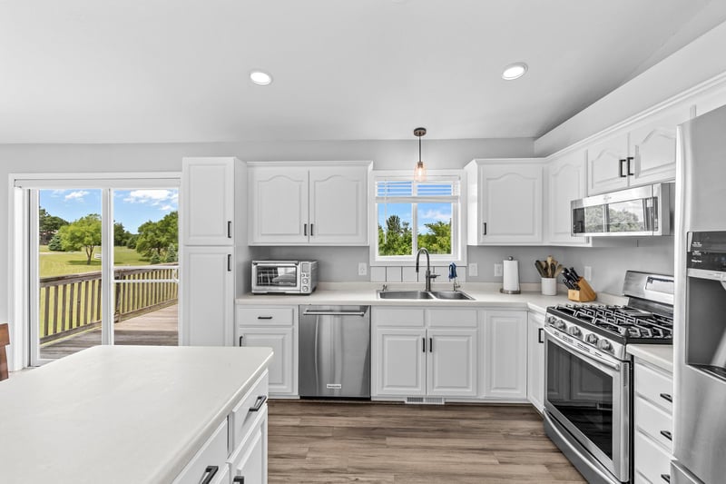 10590 257th Ave NW, Zimmerman, MN 55398