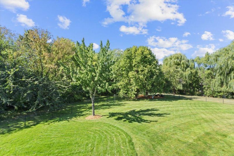 22576 Amy Ln, Rogers, MN 55374