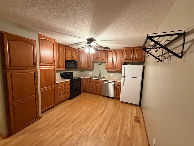 12083 Butternut St NW, Coon Rapids, MN 55448